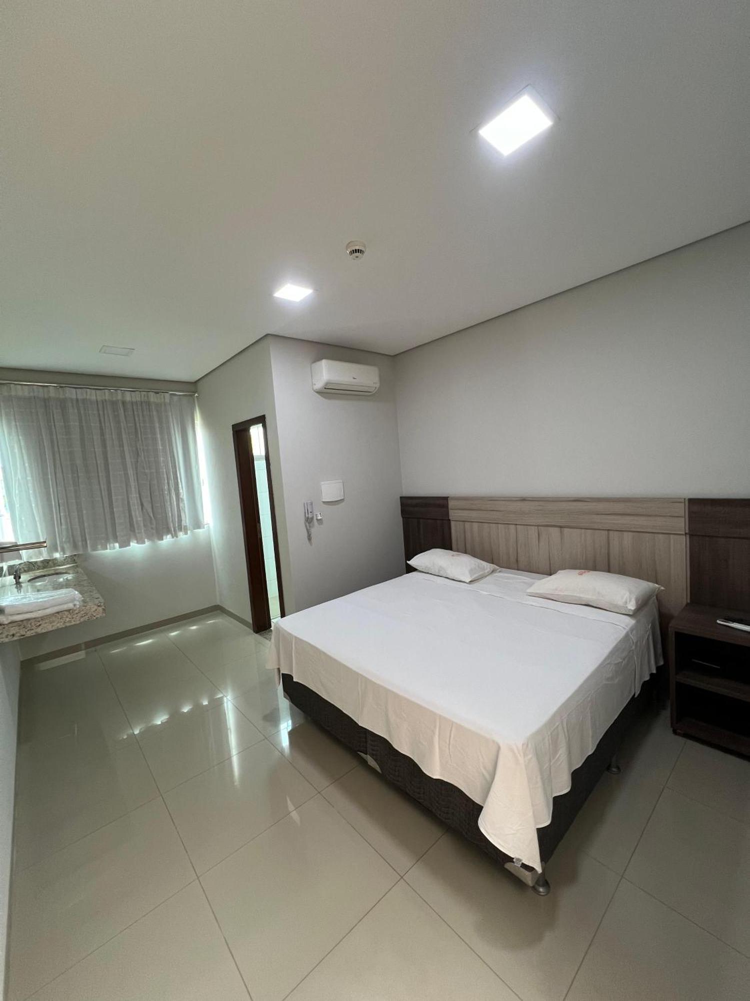 Hotel Petroshop 2*